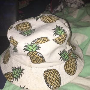 Pineapple bucket hat